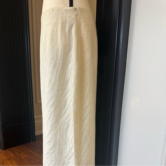 Camila Coelho San Paulo Cream Off White Zebra Monochromatic Maxi Skirt (Size 8) - Picture 2 of 9